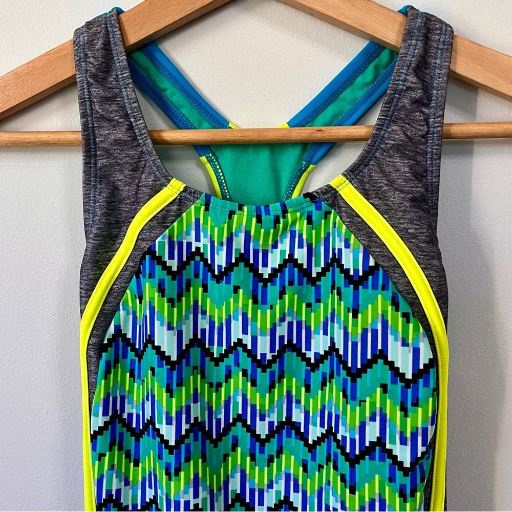 Speedo Youth One Piece Swimsuit, Size 16 🩱 - Picture 2 of 8